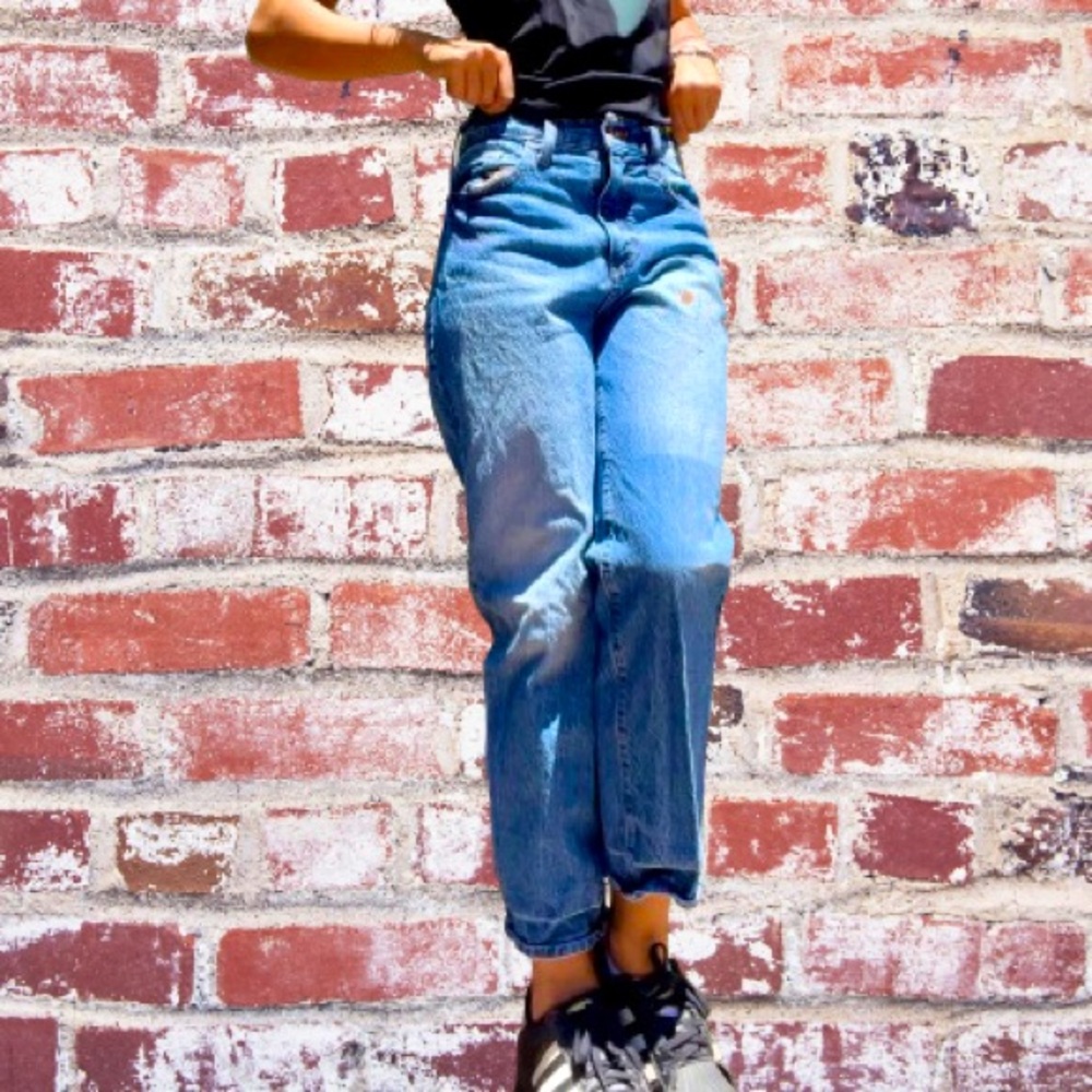 Never worn Universal threads jeans